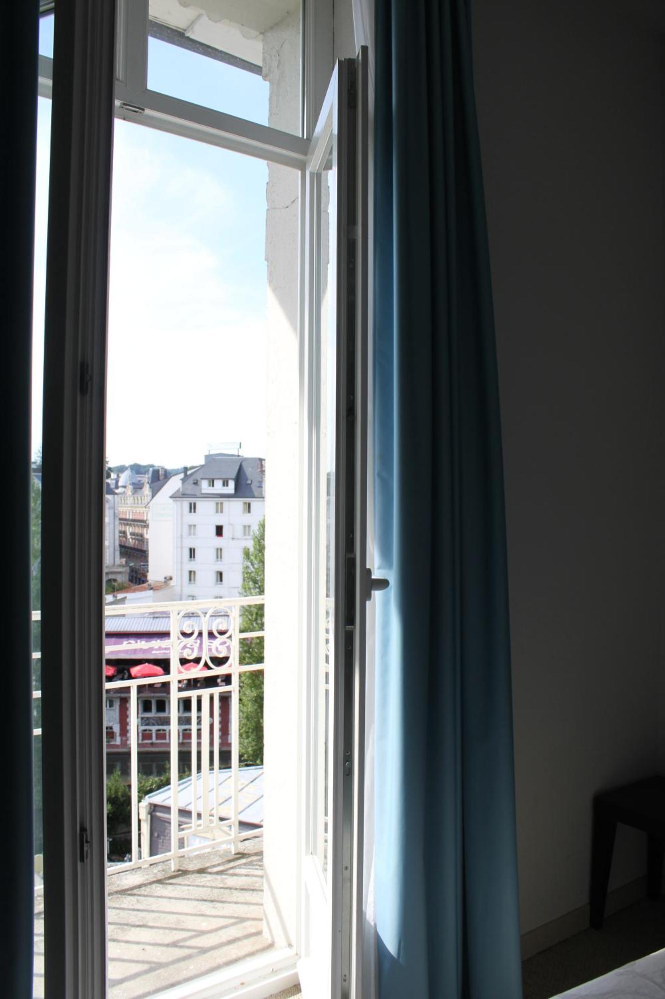 Appart'Hotel Saint Jean Lourdes Esterno foto