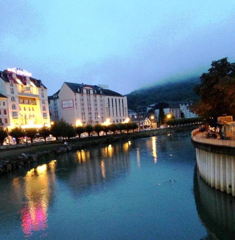 Appart'Hotel Saint Jean Lourdes Esterno foto