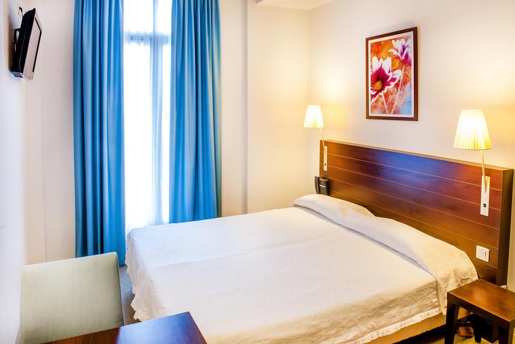 Appart'Hotel Saint Jean Lourdes Esterno foto