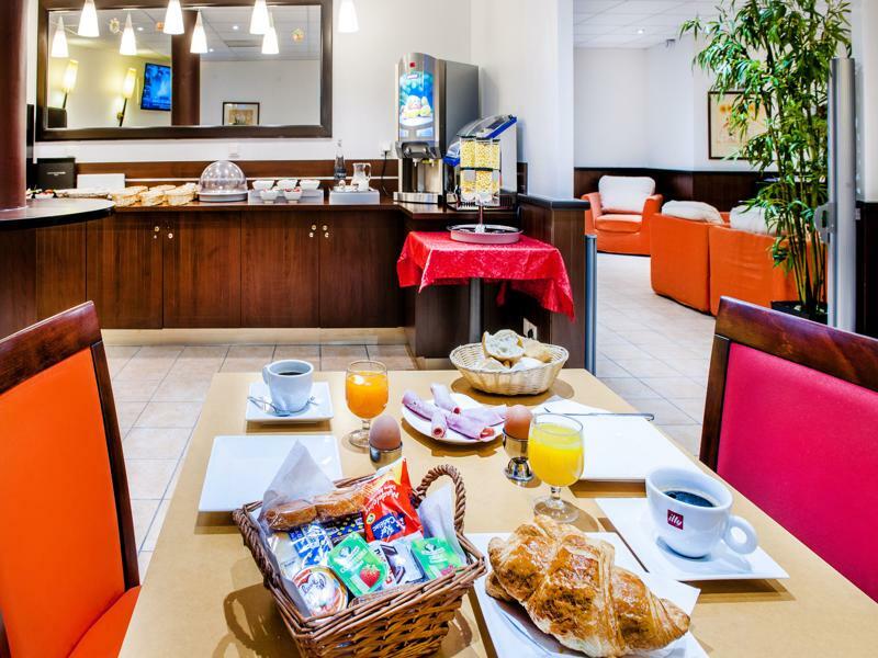 Appart'Hotel Saint Jean Lourdes Esterno foto